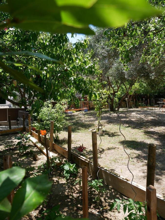 Nature Hostel Ла-Сьота Экстерьер фото